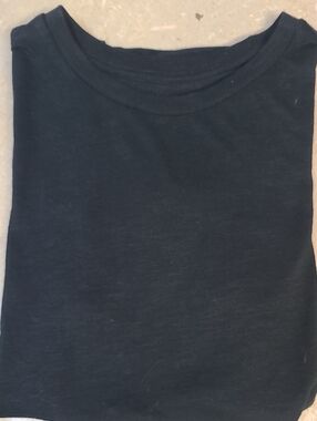 MOSSIMO Just A Black Tee. Size M. Crew Neck.